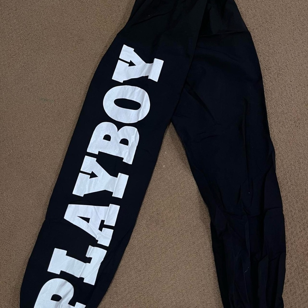 Nwot Playboy Women's Black and White baggy windbreaker pants sz small - Picture 7 of 7